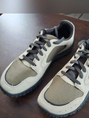 Men's Casual Lace-Up Sneakers in Olive/Brown and Gray- Merrell Size 11.